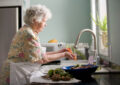 Bezpečné bývanie pre dôchodcov – čo by v ňom malo alebo nemalo byť?